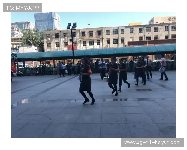 世界田径联盟在赛事筹备中强化观众安全与应急预案演练,世界田径竞标赛 世界田径联盟在赛事筹备中强化观众安全与应急预案演练,世界田径竞标赛